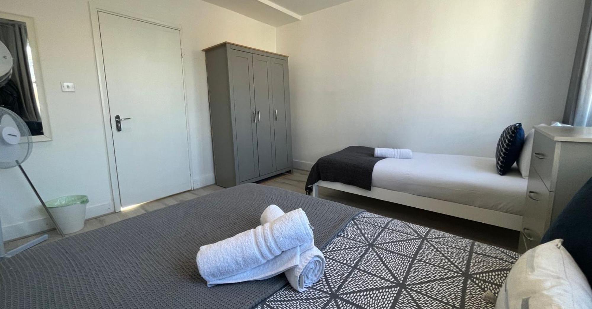Nifty 2 Bedroom Flat In Goswell Rd Londra Exterior foto